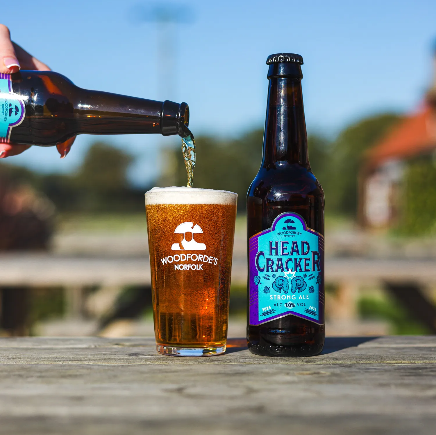 Woodforde's Headcracker Strong Ale birra 12x330ml
