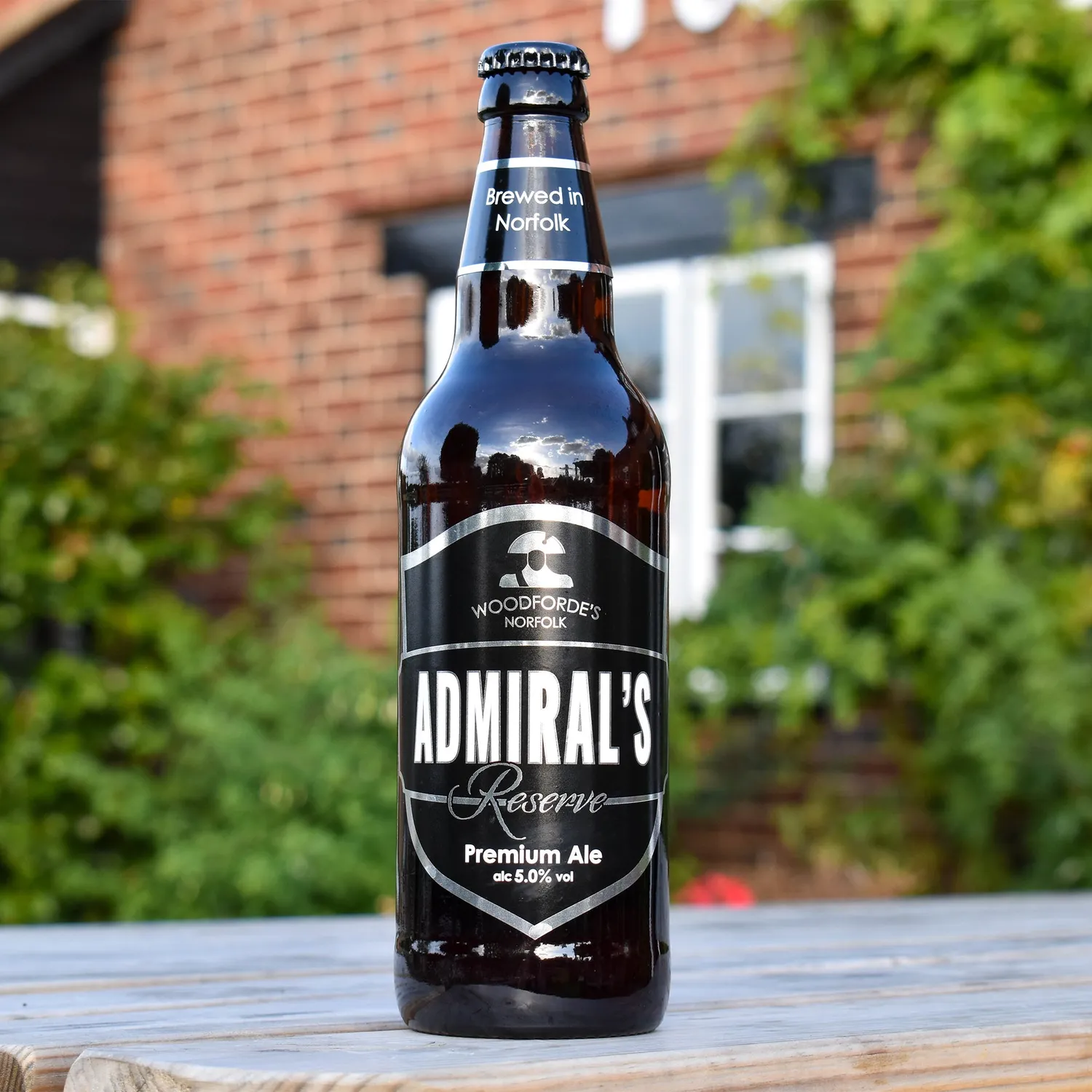 Woodforde's Admiral's Reserve birra bottiglia 5% fruttata